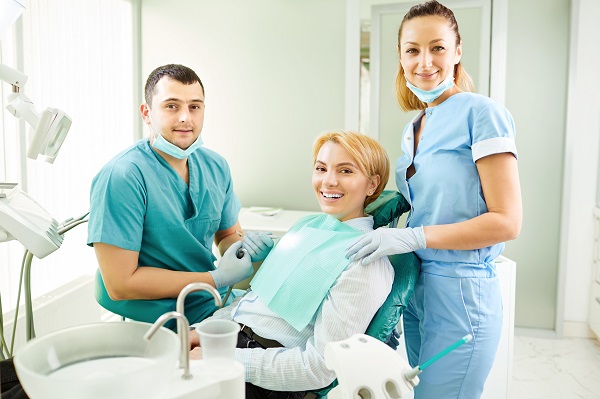 Cosmetic Dental Procedure Of Dental Veneers Offers You  A Great Smile