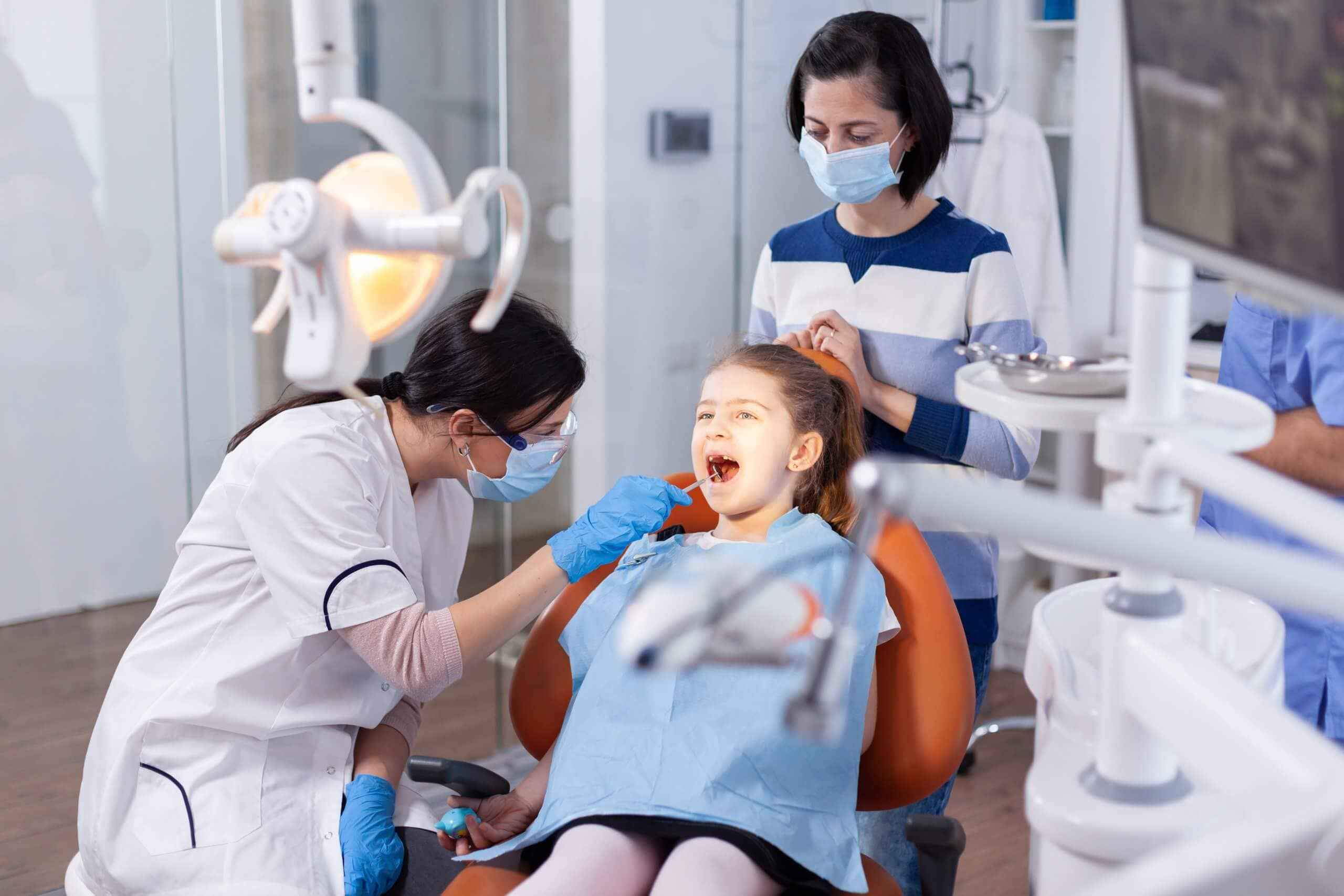 Tips For Choosing An Affordable Dentist For Your Family_11zon